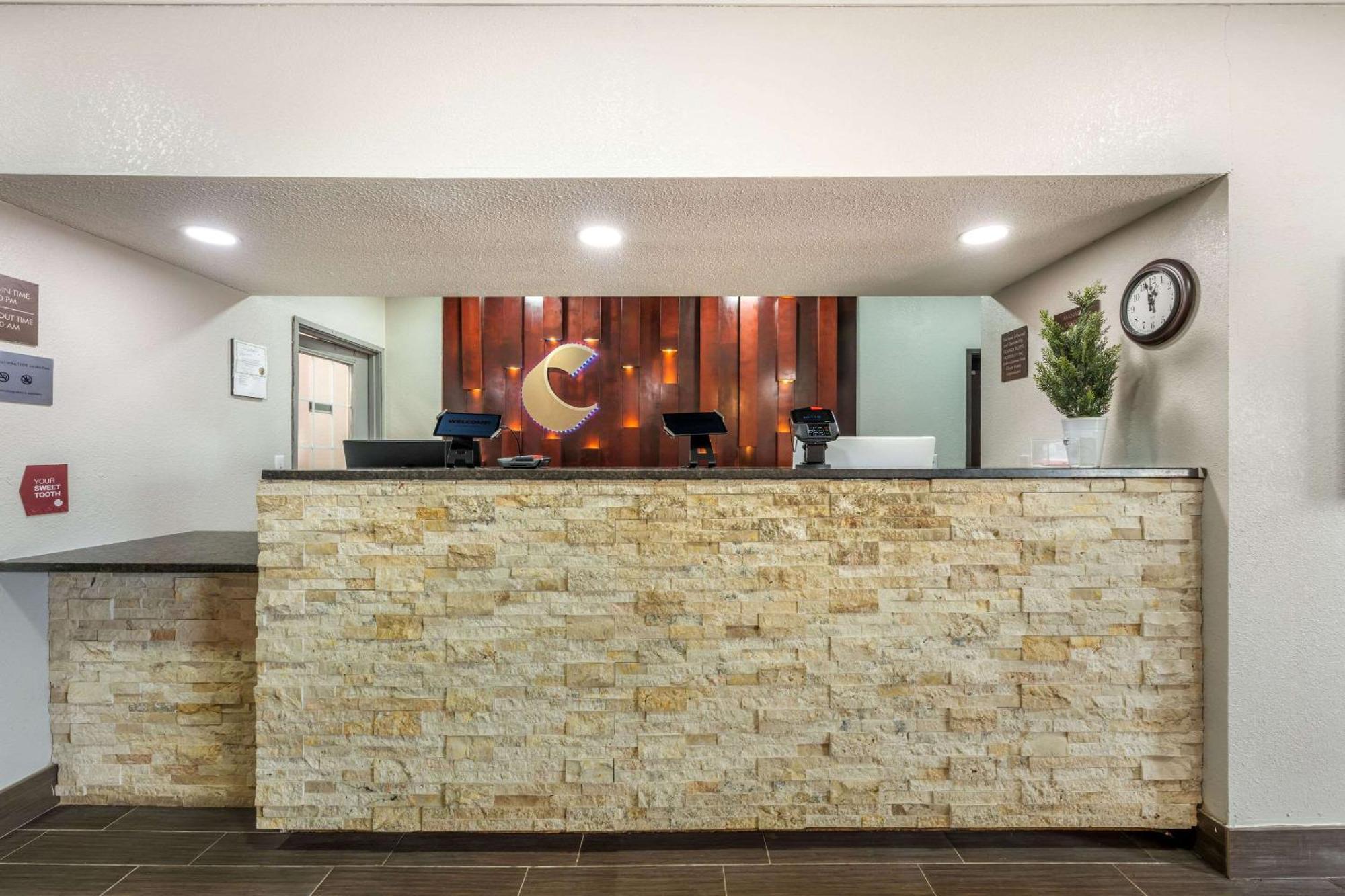 Comfort Suites Omaha East-Council Bluffs Exterior photo
