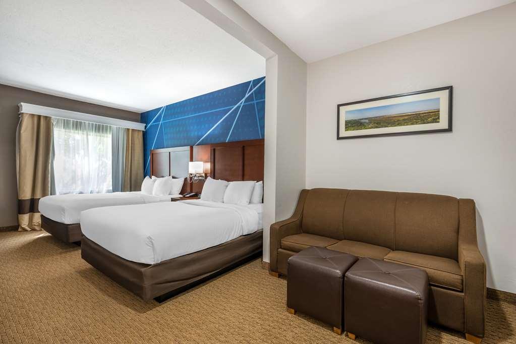 Comfort Suites Omaha East-Council Bluffs Room photo