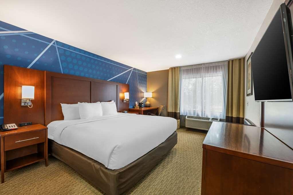 Comfort Suites Omaha East-Council Bluffs Room photo