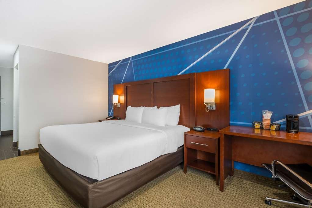 Comfort Suites Omaha East-Council Bluffs Room photo