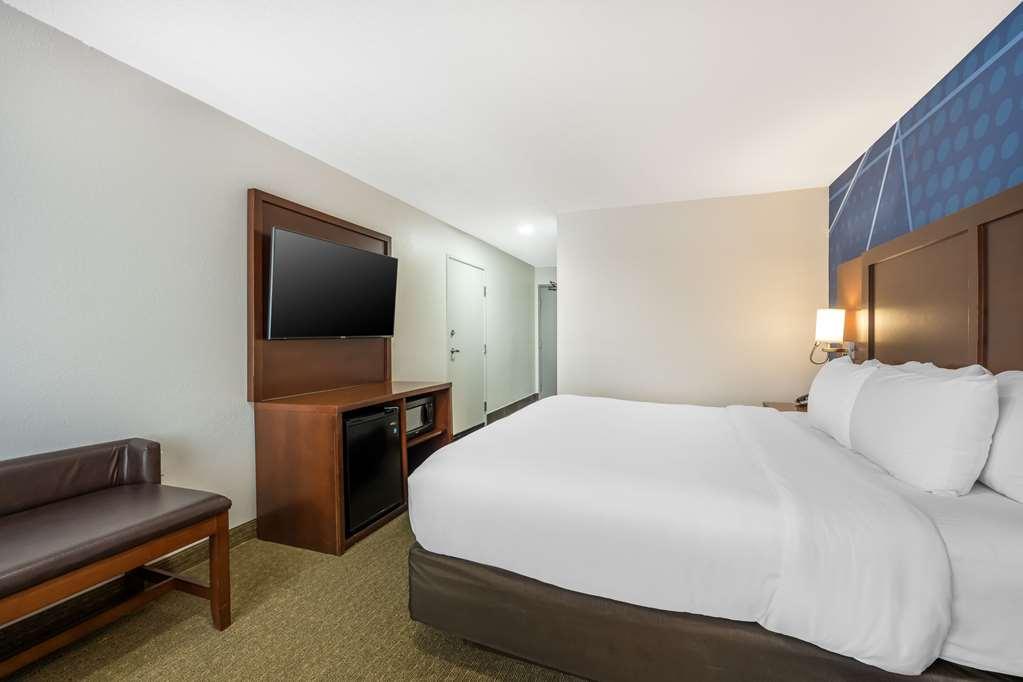 Comfort Suites Omaha East-Council Bluffs Room photo